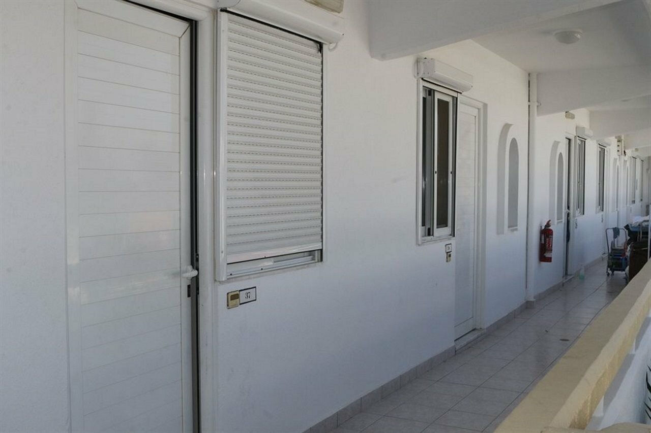 Фото Paleos Apartments