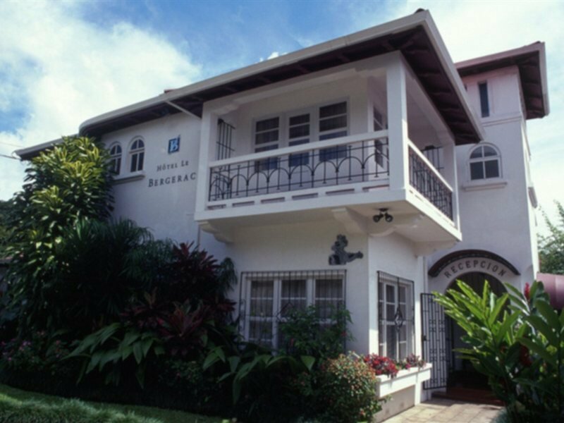 Фото Hotel Le Bergerac