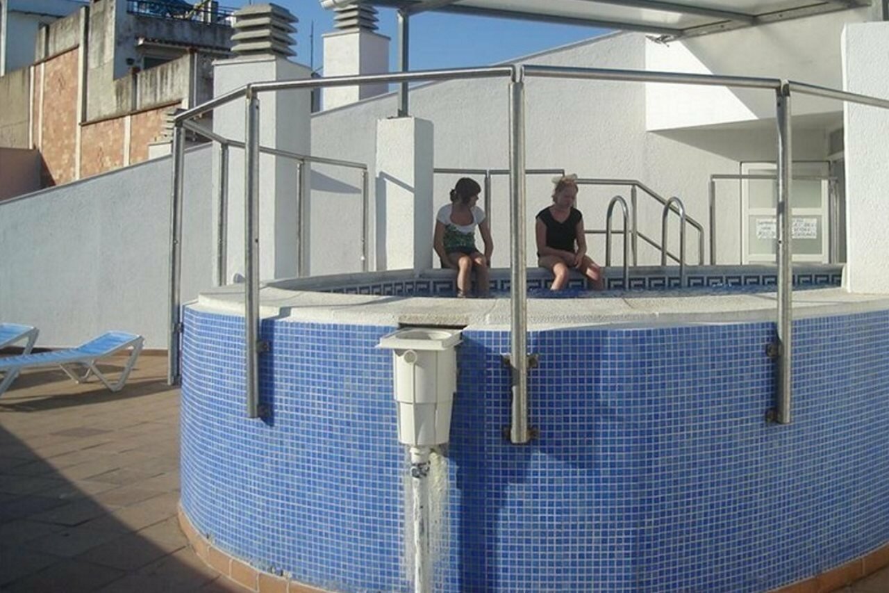 Фото Apartamentos Ar Dosjoimi