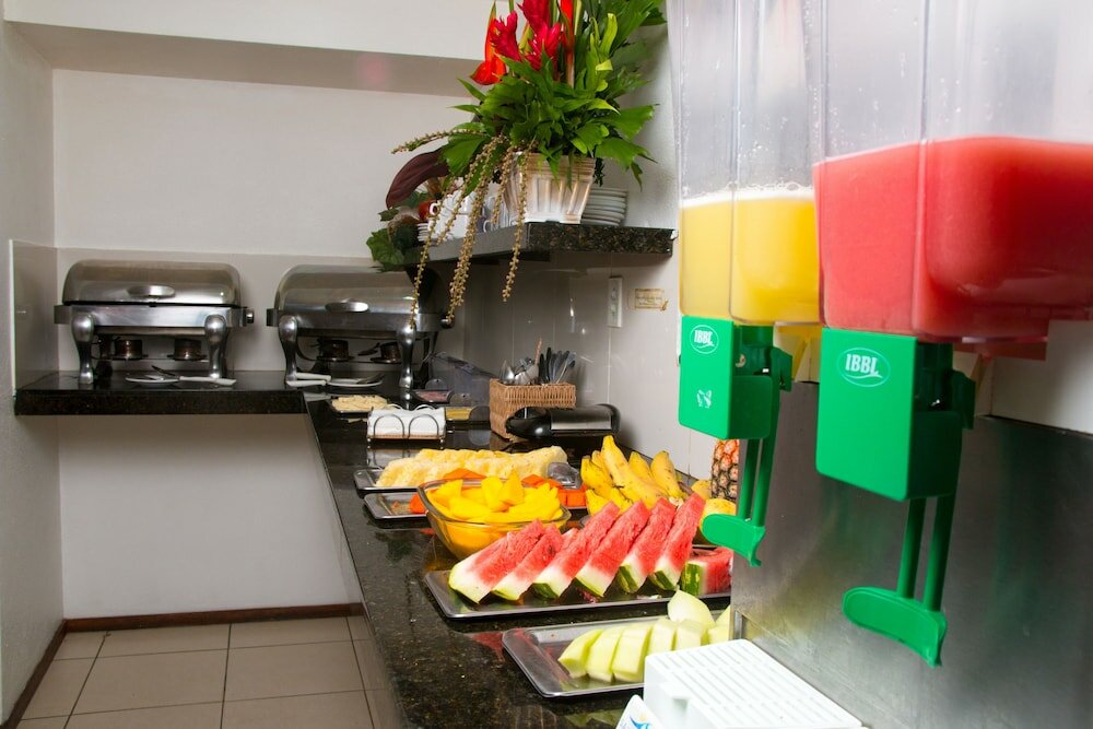 Фото Saint Patrick Praia Hotel