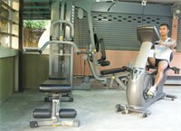 Фото Oyo 838 Aromdee Apartment