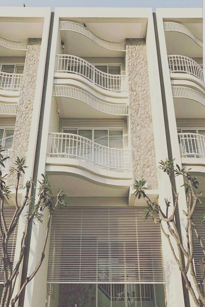 Фото Baan Sea Talay Service Apartment