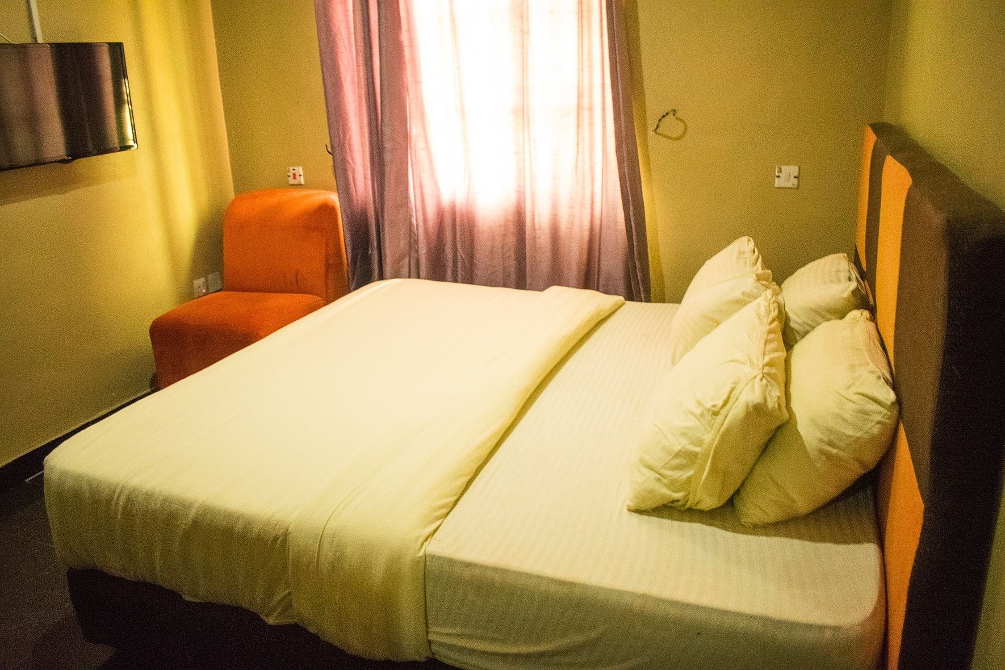 Фото Adesuwa Royal Guest House Ketu