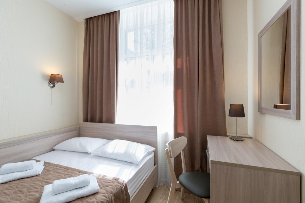 Фото Академик