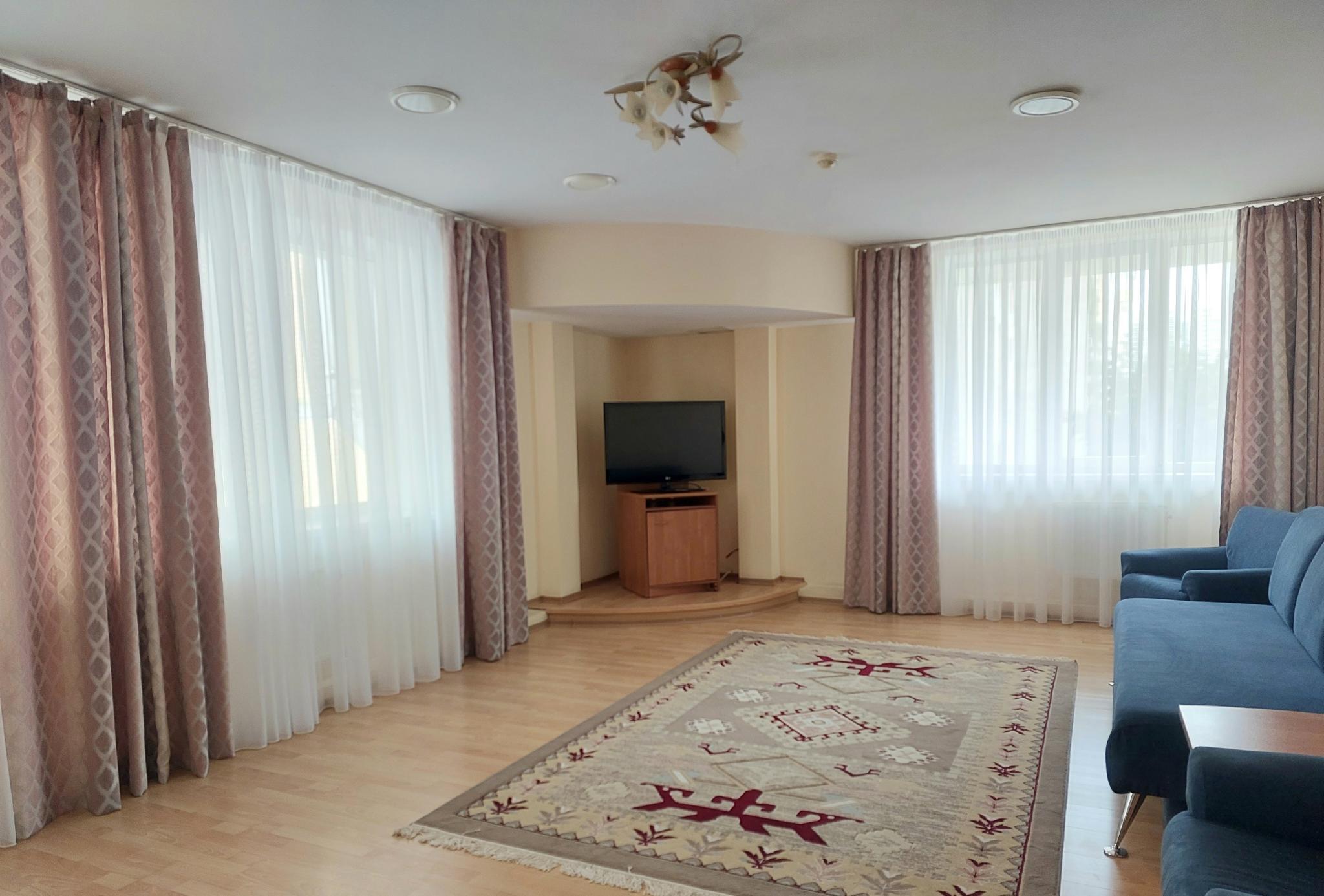 Фото Петровский