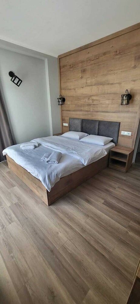 Фото Mestia Roots