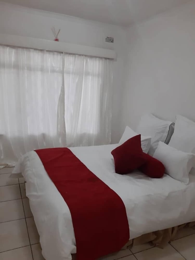 Фото Luxurious Holiday Home