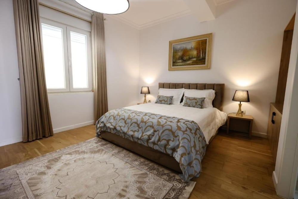 Фото Vila Ferdinand Modern Rooms In Tirana