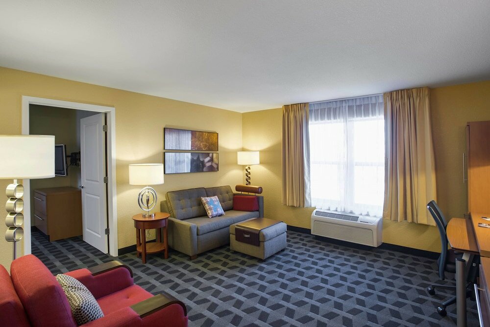 Фото TownePlace Suites Kansas City Overland Park