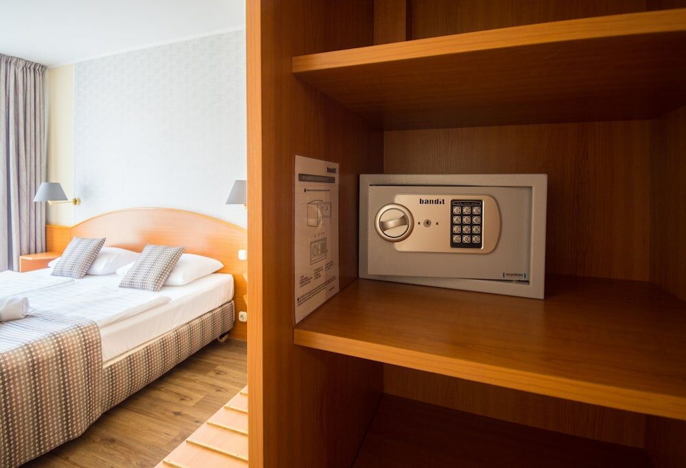 Фото Hotel Orion Várkert