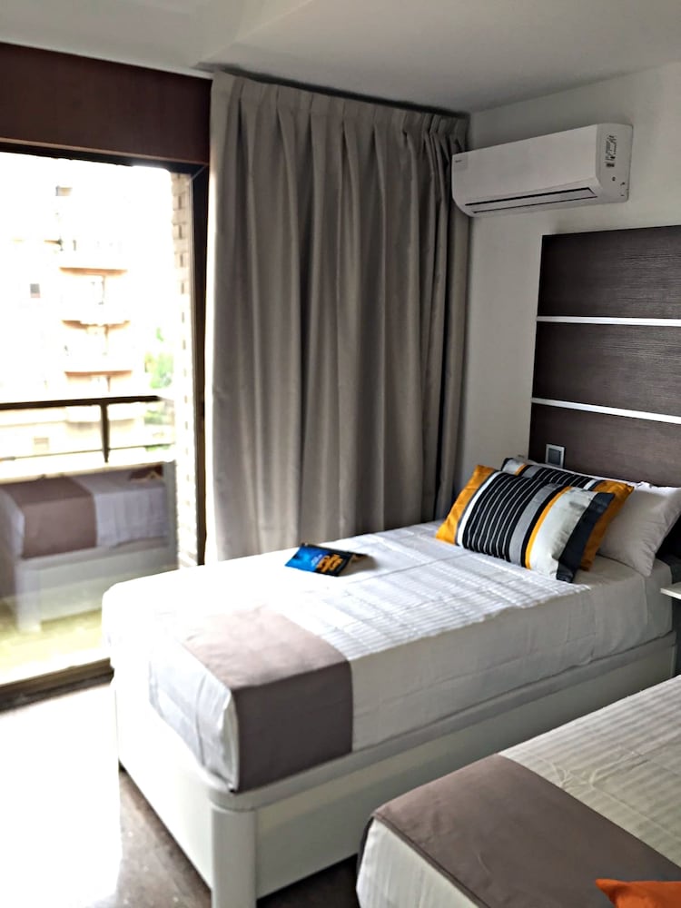 Фото Roisa Hostal Boutique