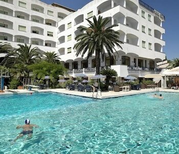 Фото Grand Hotel Don Juan