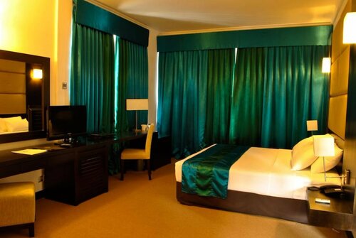 Гостиница Peacock Beach Resort & SPA