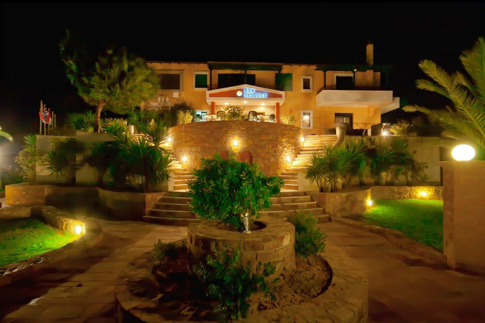 Фото Sun Village Hotel