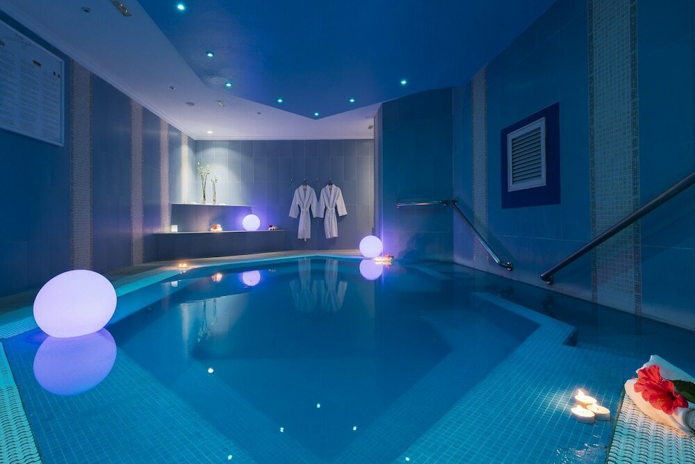 Фото Apartamentos Beverly Hills Heights - Excel Hotels & Resorts