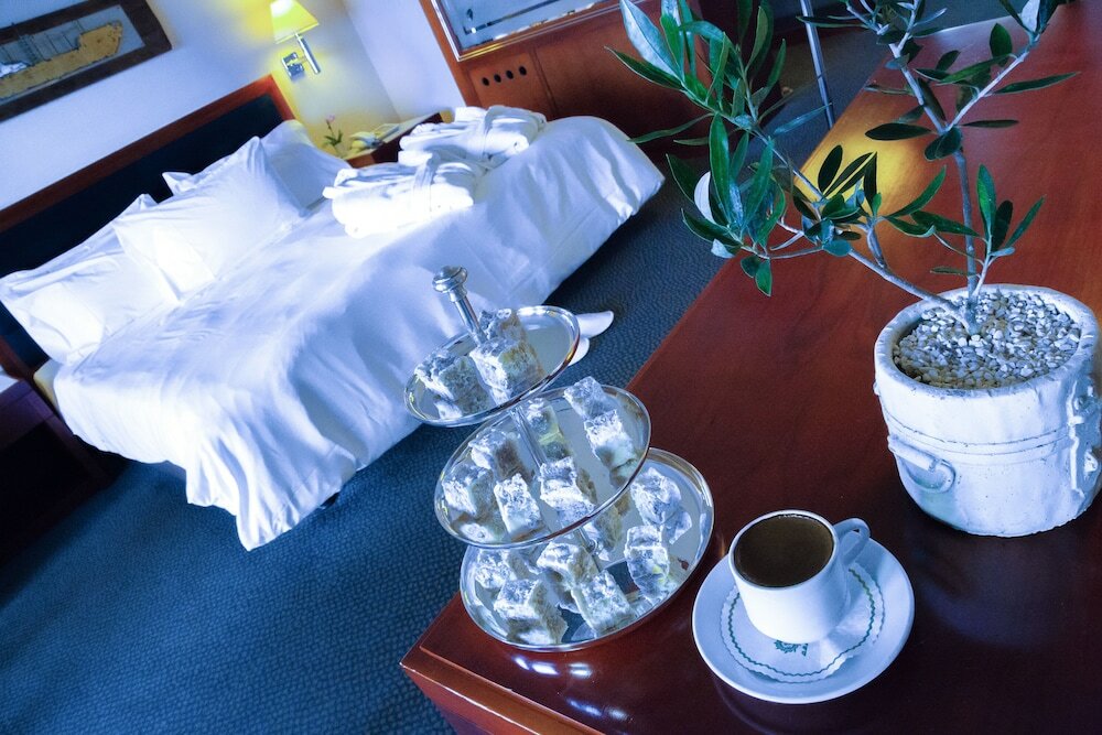 Фото Mediterranean Hotel