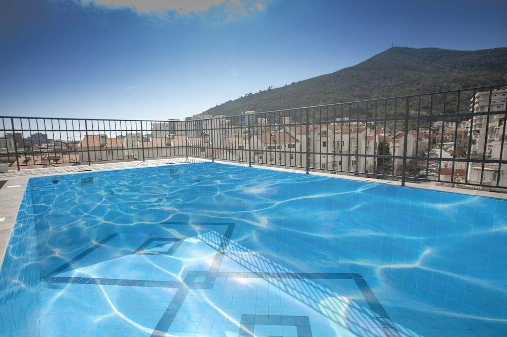 Фото Отель Twelve by Aycon