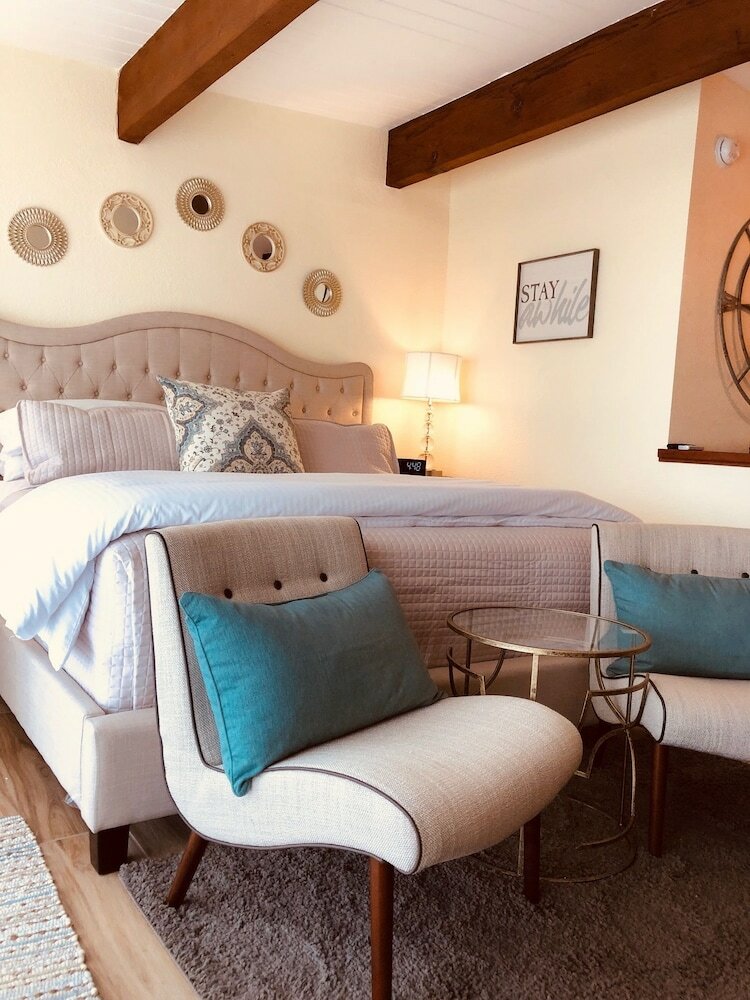 Фото Seafoam Lodge