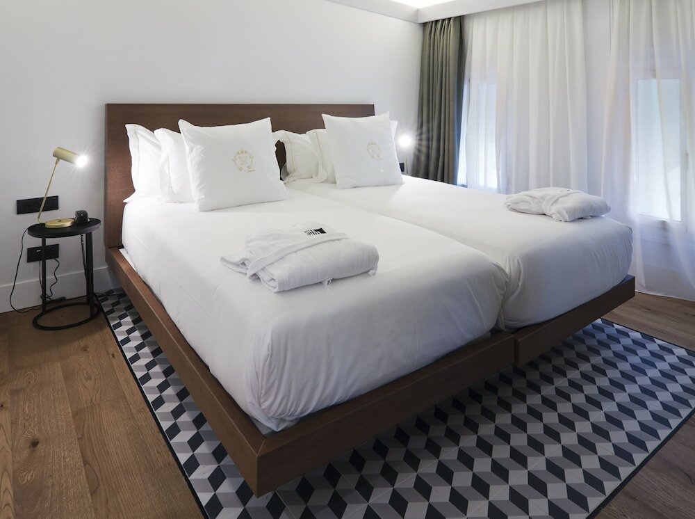 Фото One Shot Palacio Reina Victoria 04 Hotel