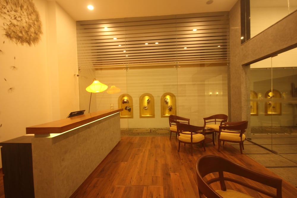 Фото The Fern Residency Miramar