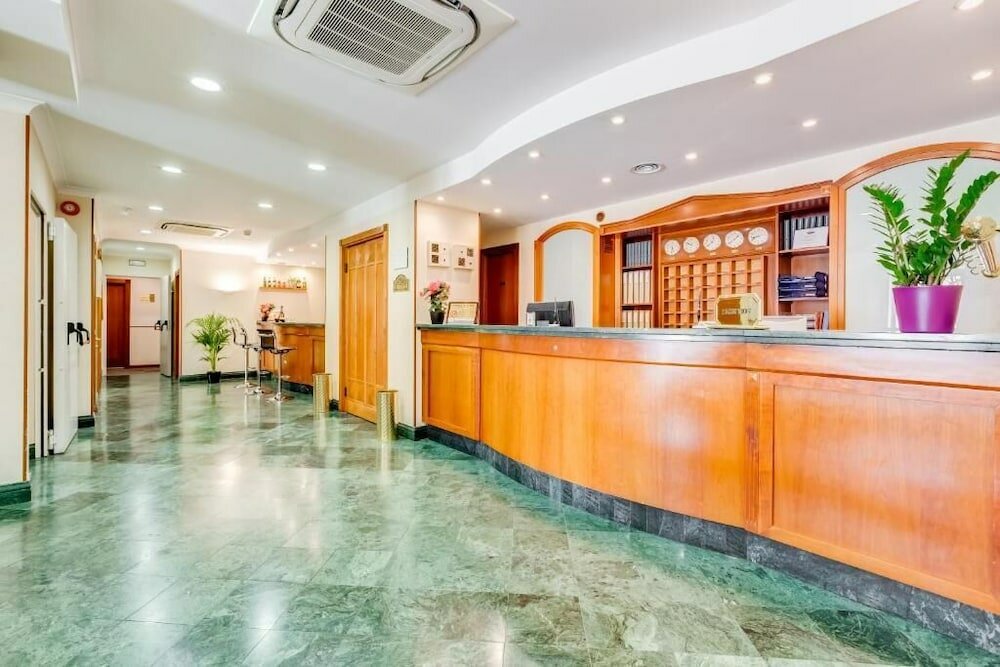 Фото Romoli Hotel