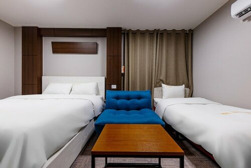 Гостиница Rexhotel в Чхонане