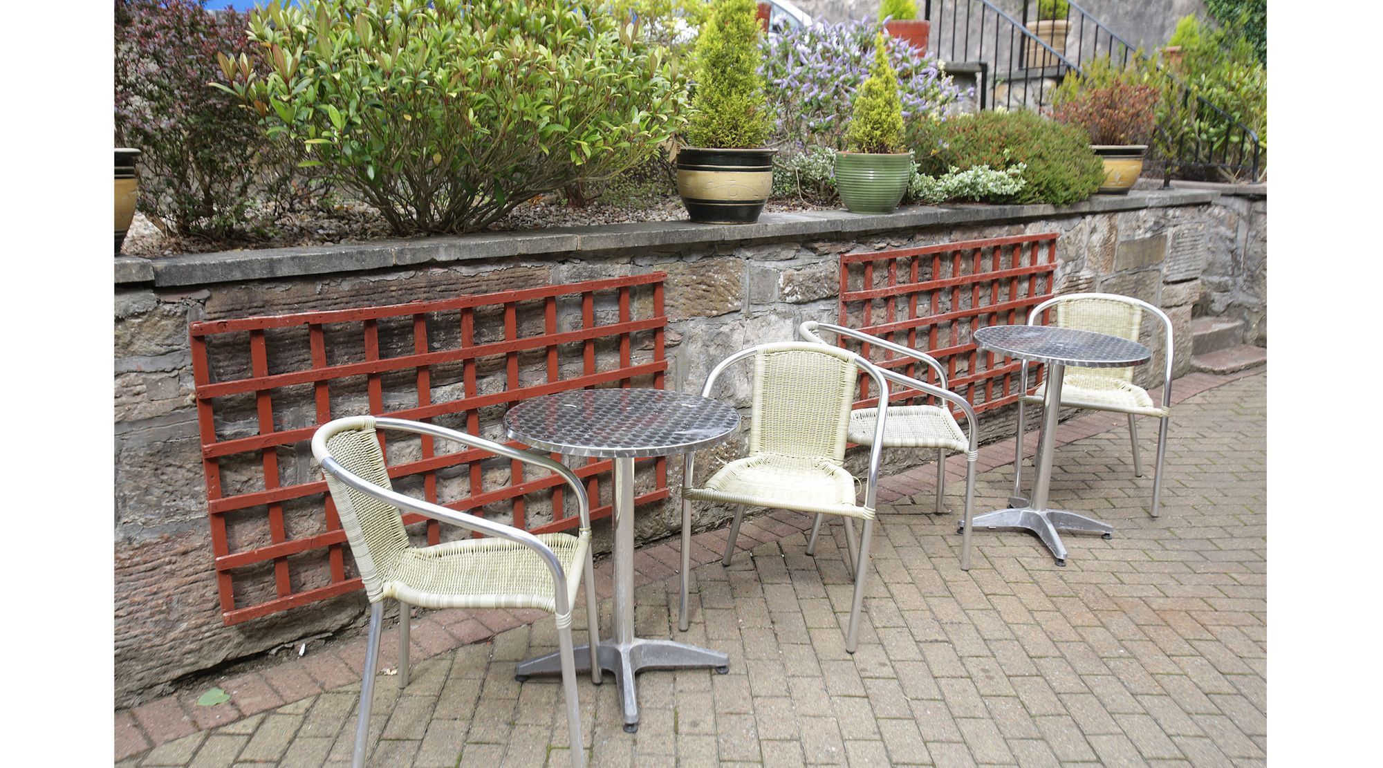 Фото Embassy Apartments