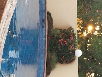 Фото Kirribilli Riverfront Apartments