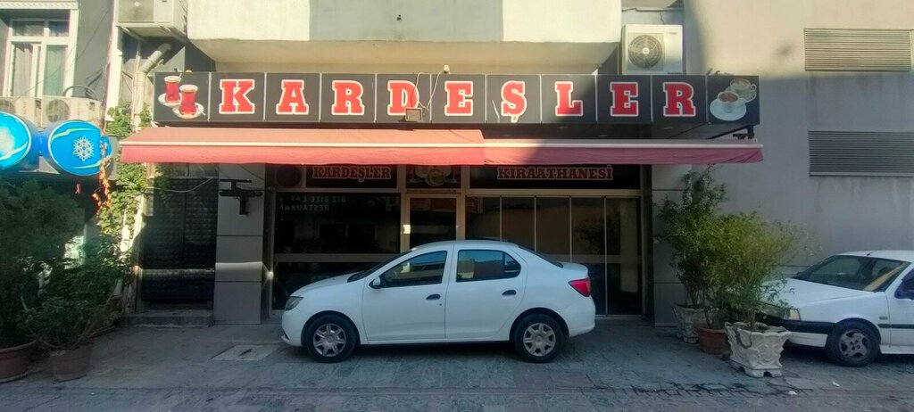 Gaming club Kardesler Coffee House, Izmir, photo