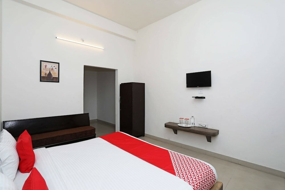 Фото Oyo 10967 Dhola Maru Resort