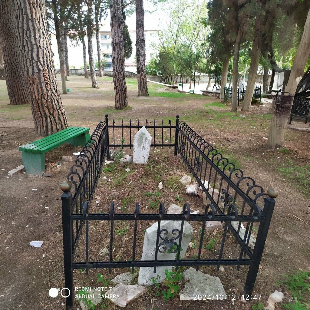 Mosque Babamsultan Tomb Mosque, Pamukova, photo