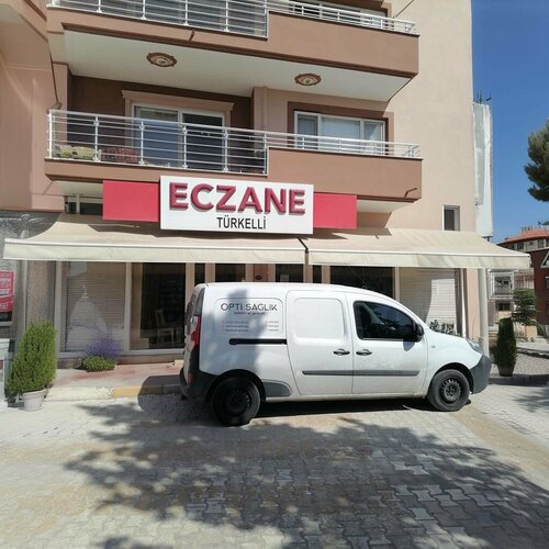 صيدلية Turkelli Pharmacy ، إزمير، صورة