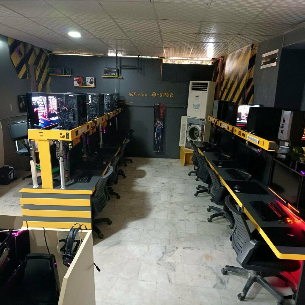 Internet cafe Almina Internet Cafe, Torbali, photo