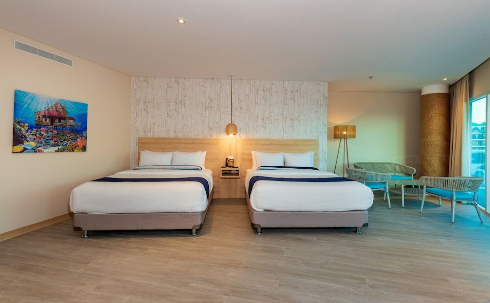 Фото Aquamare Hotel