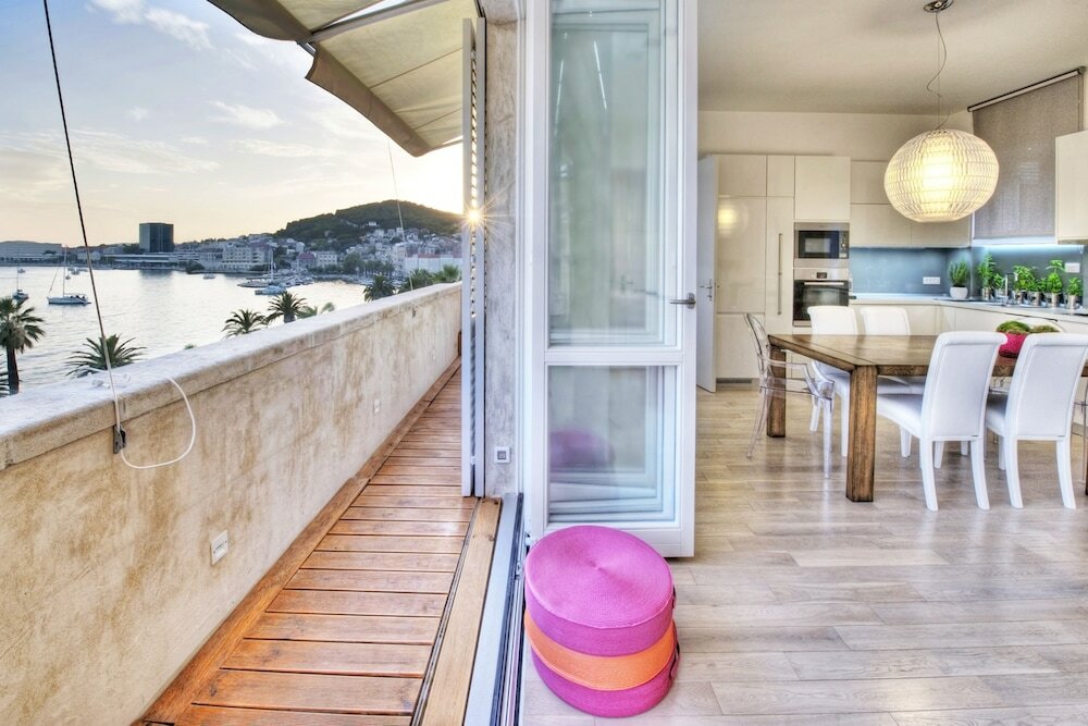 Фото Riva Luxury Suites