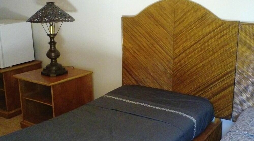 Фото Tropical Bed & Breakfast