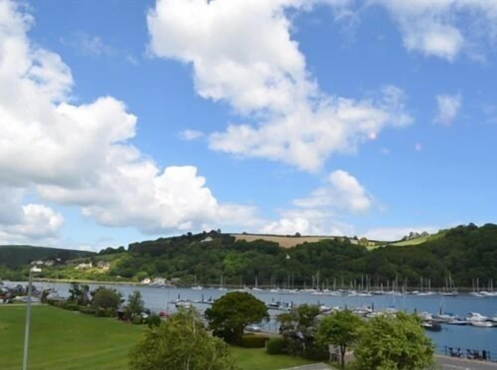 Hotel Ship in Dock Inn, Dartmouth, photo