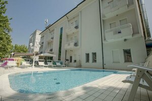 Гостиница Hotel Baltic в Чезенатико