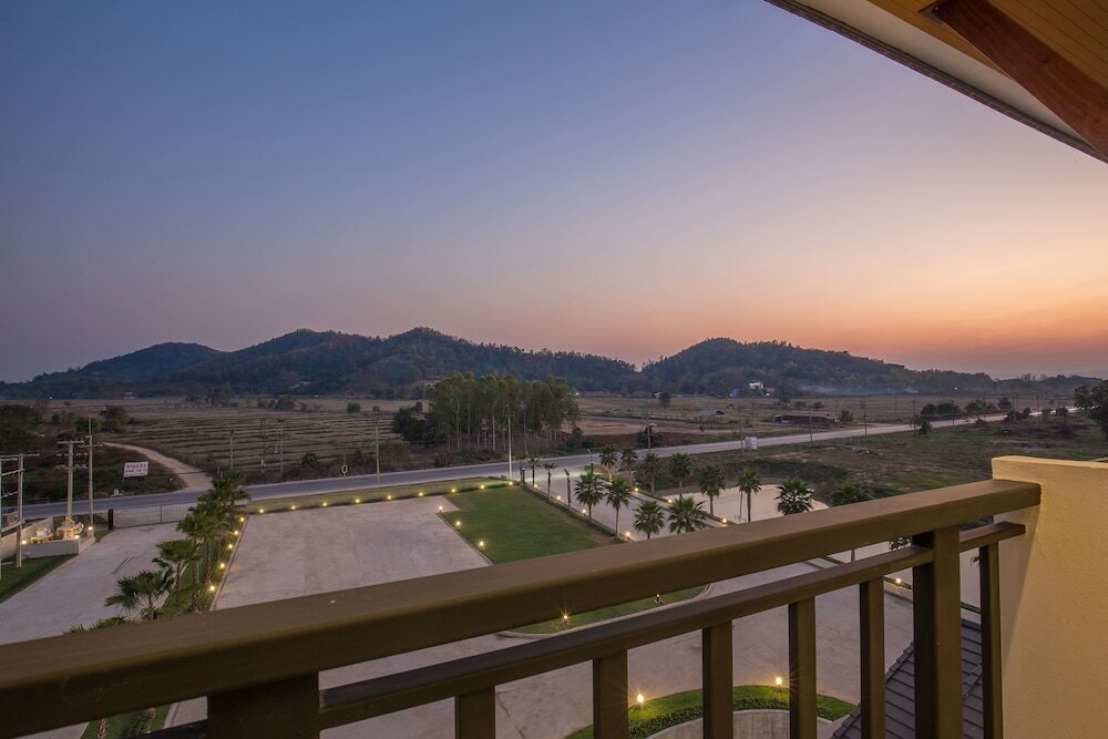 Фото Sann View Hotel