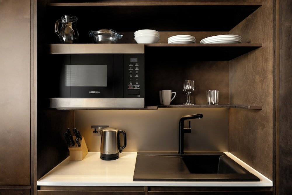 Фото StowAway Waterloo