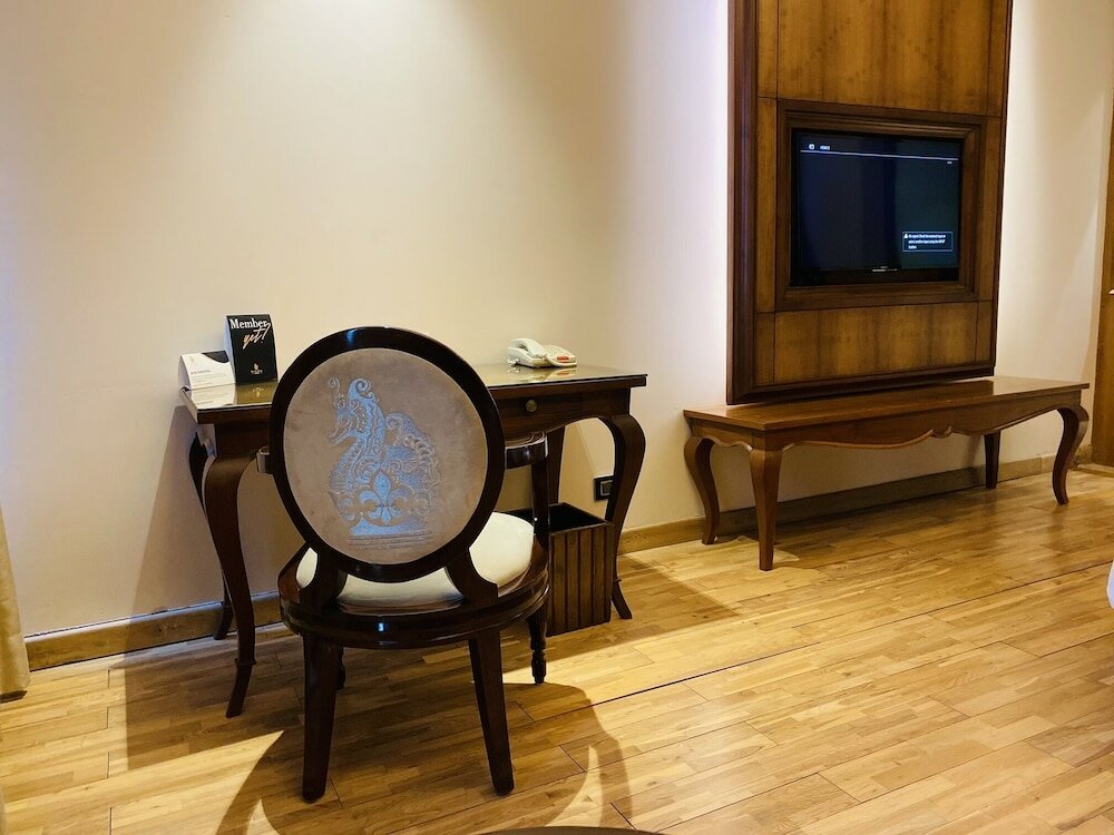 Фото Seven Seas Hotel