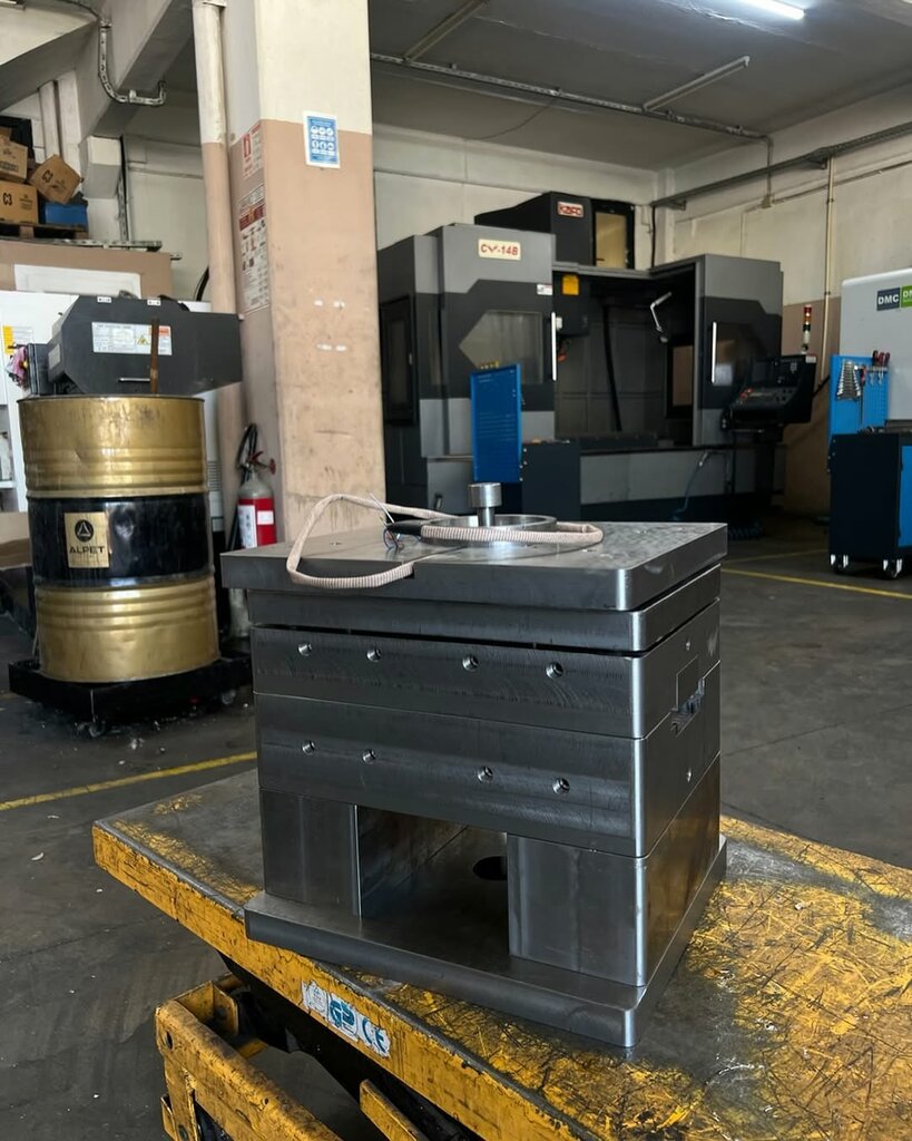 Metalwork Bge Machine Mold, Izmir, photo