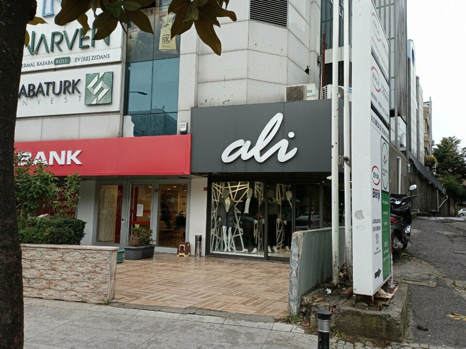 Tienda de ropa Ali Stores Altunizade Branch, , foto