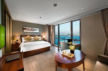 Фото Oakwood Hotel & Residence Suzhou