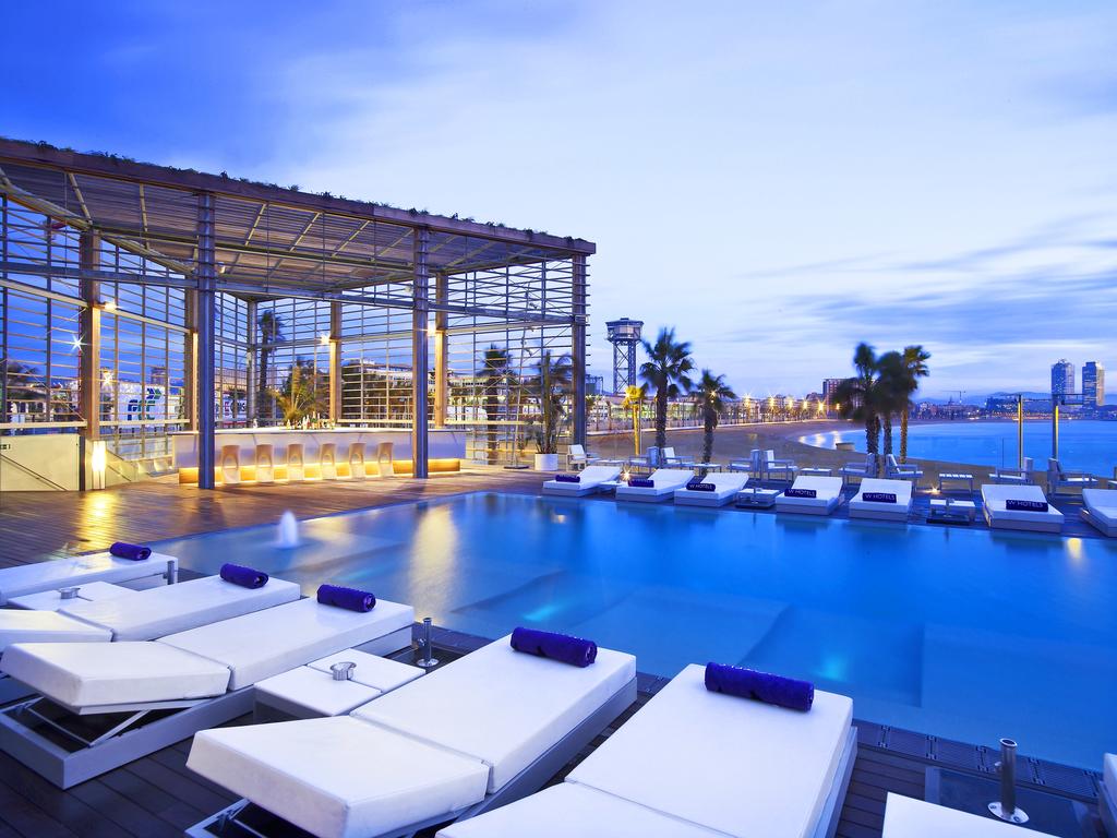 Фото W Barcelona