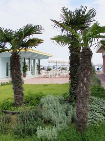 Гостиница Hotel Montecarlo в Червии