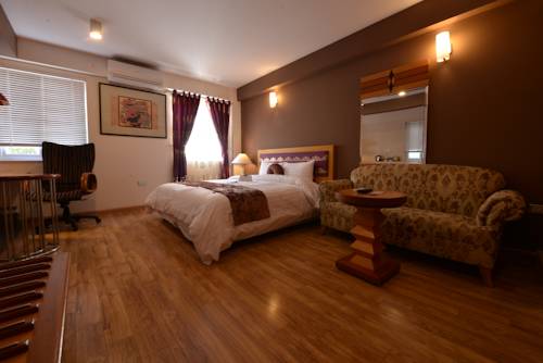 Фото Golden Sun Villa Hotel