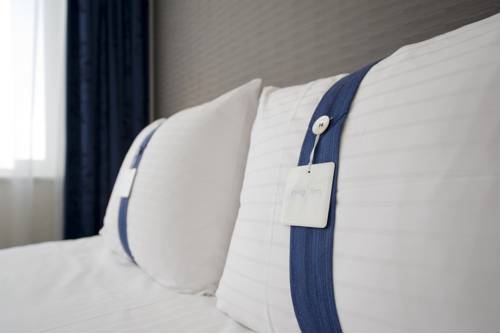 Фото Holiday Inn Express Amsterdam - Schiphol, an Ihg Hotel