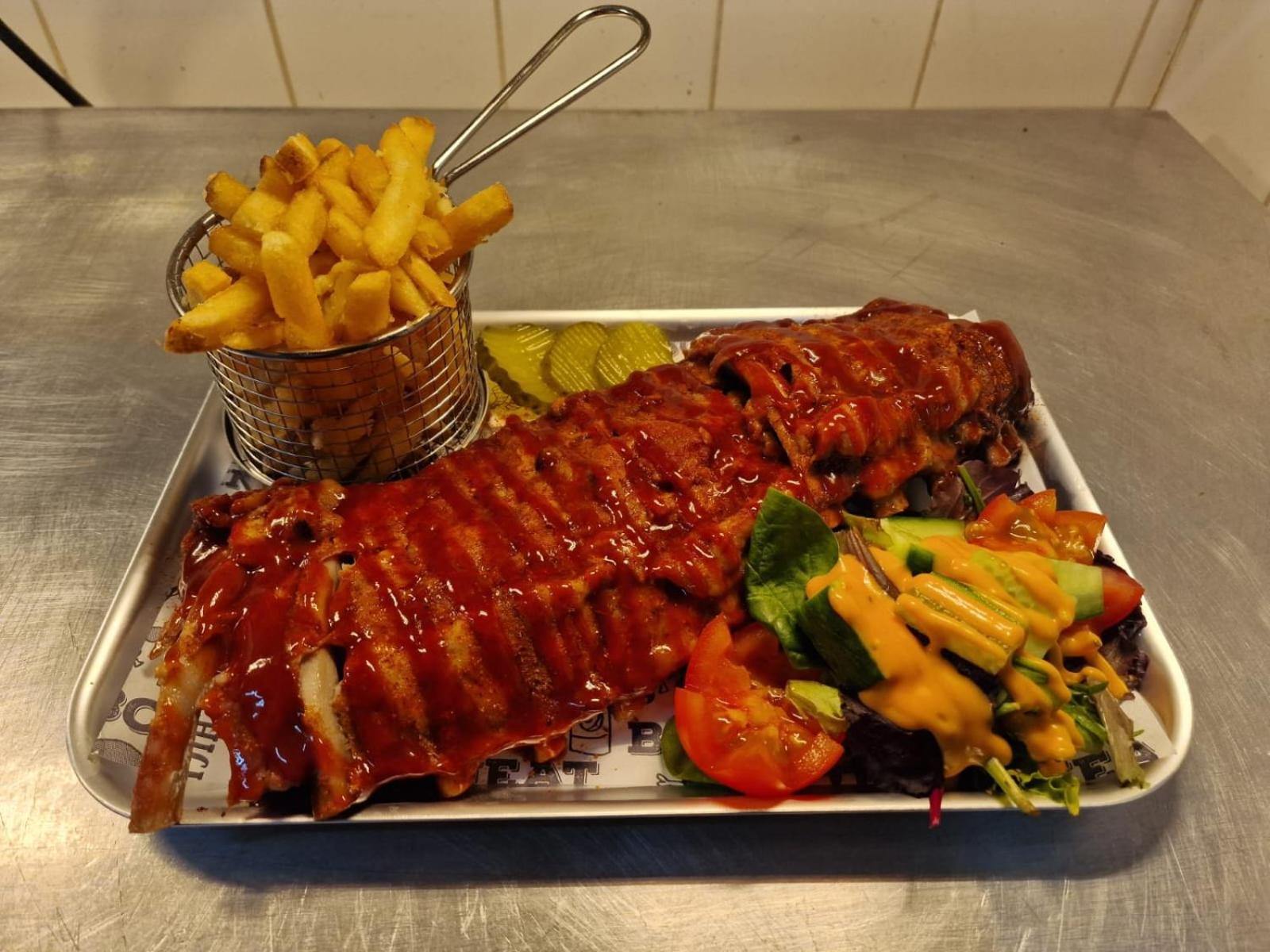 Фото Coach House Hotel