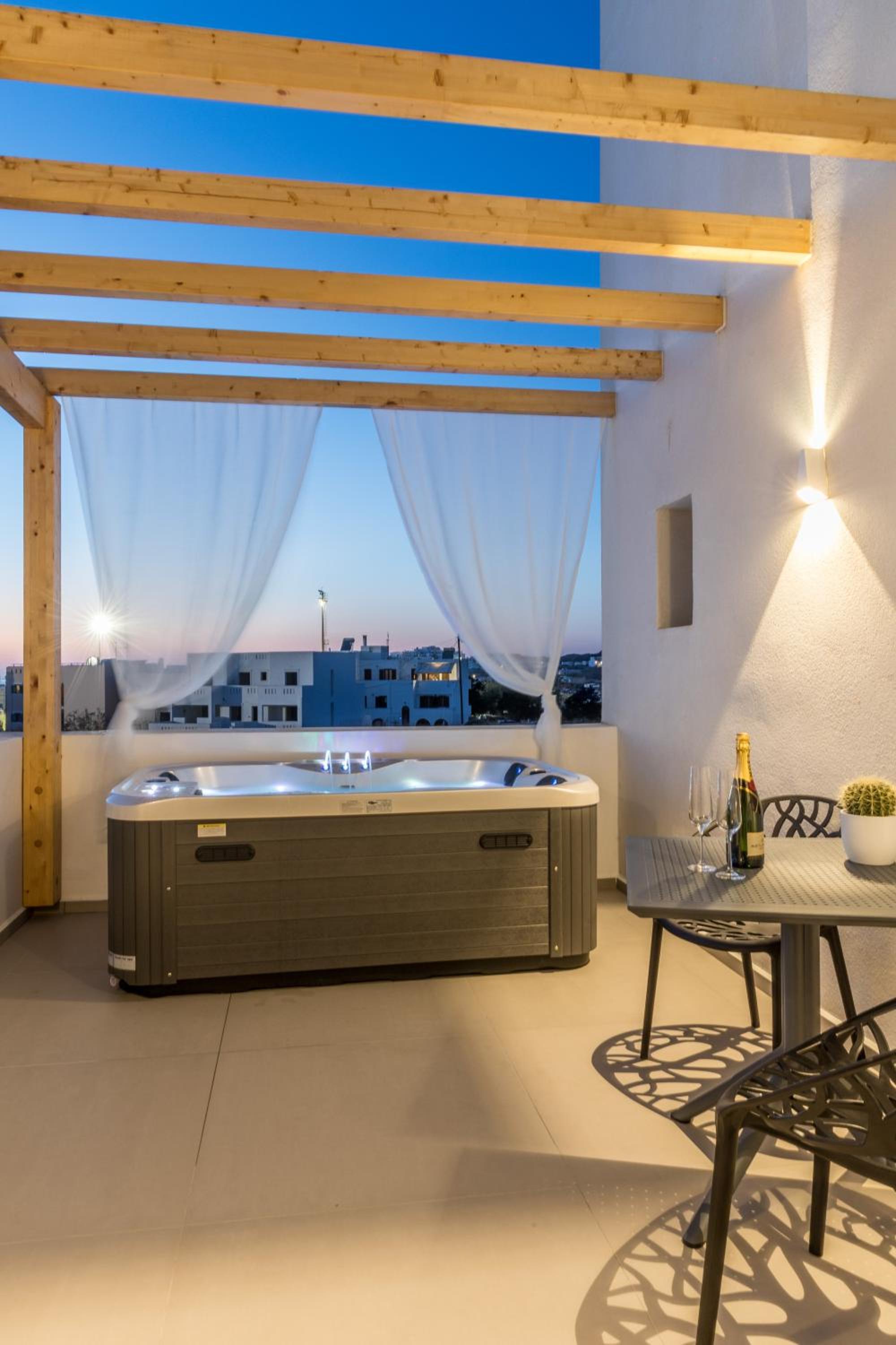 Фото Alenor City Hotel